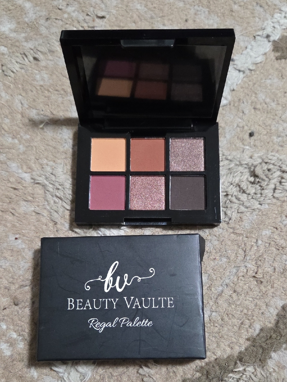 Beauty Vaulte Regal Palette — Women Makeup Eyeshadow in Pink, Peach & Brown